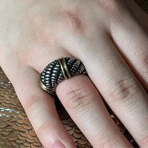 Elegant Silver and 18k Gold Ring